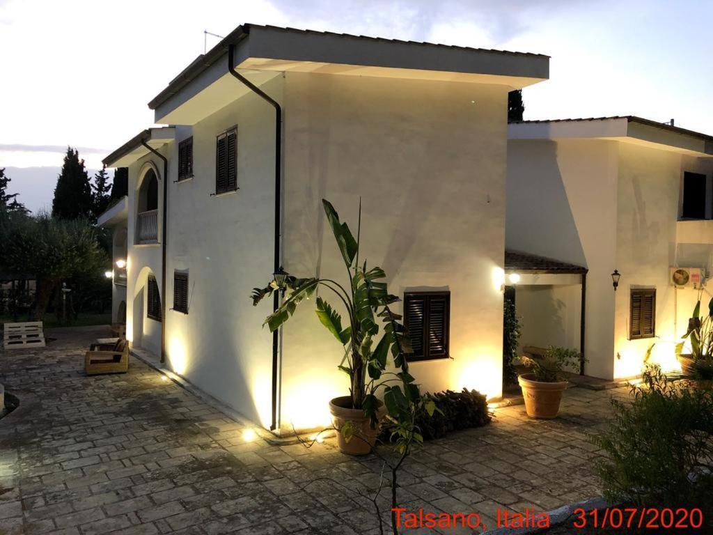 Relais Villa Lama Boutique Hotel Tarent Zewnętrze zdjęcie